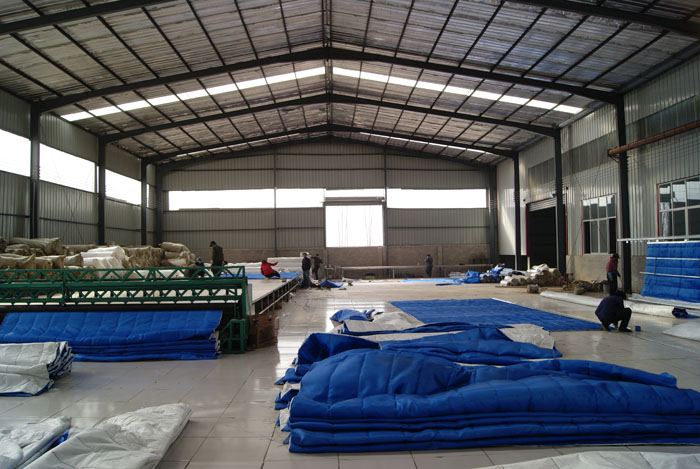 特級(jí)無機(jī)布防火卷簾車間